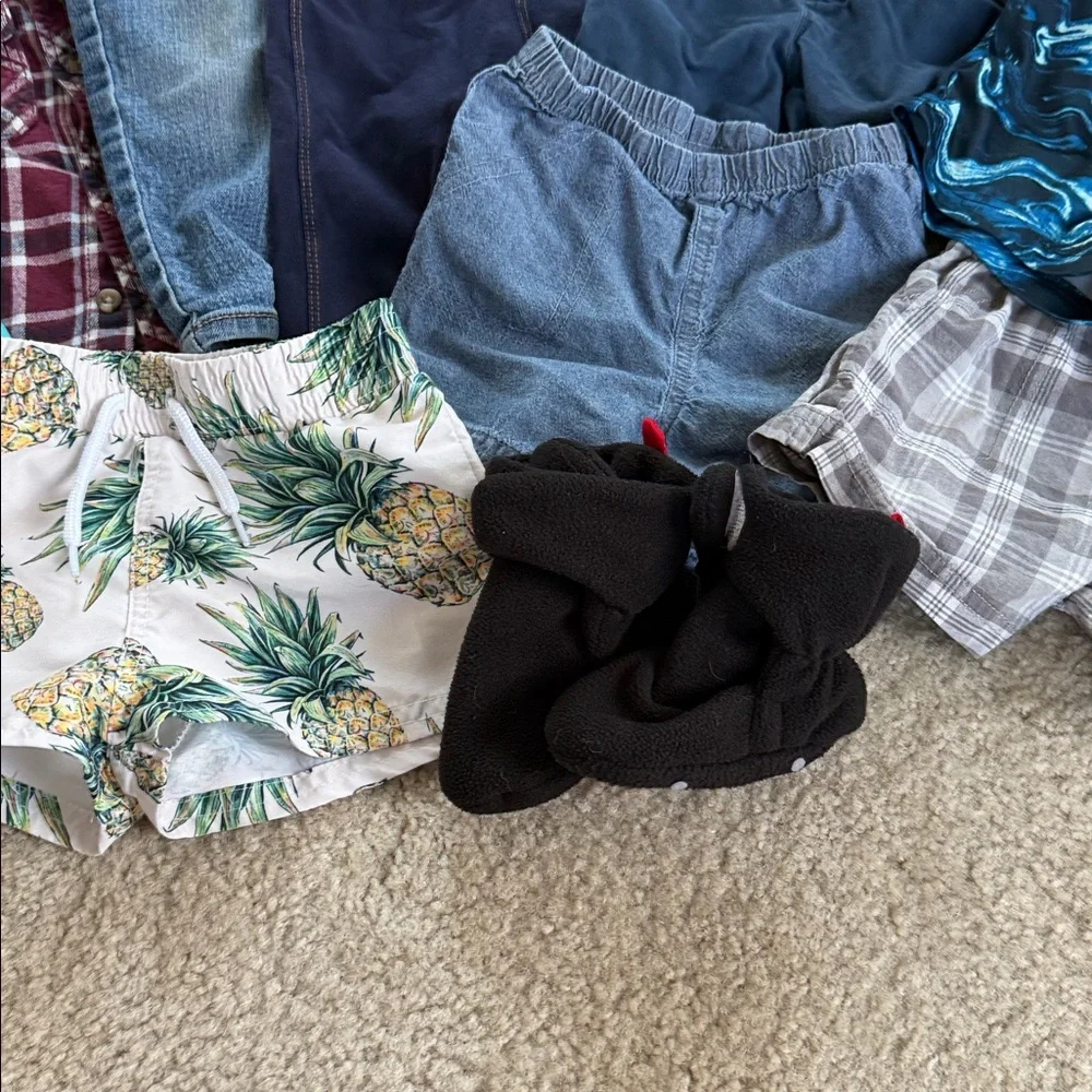 Bundle of 18-24 months infant clothing - Picture 10 of 10